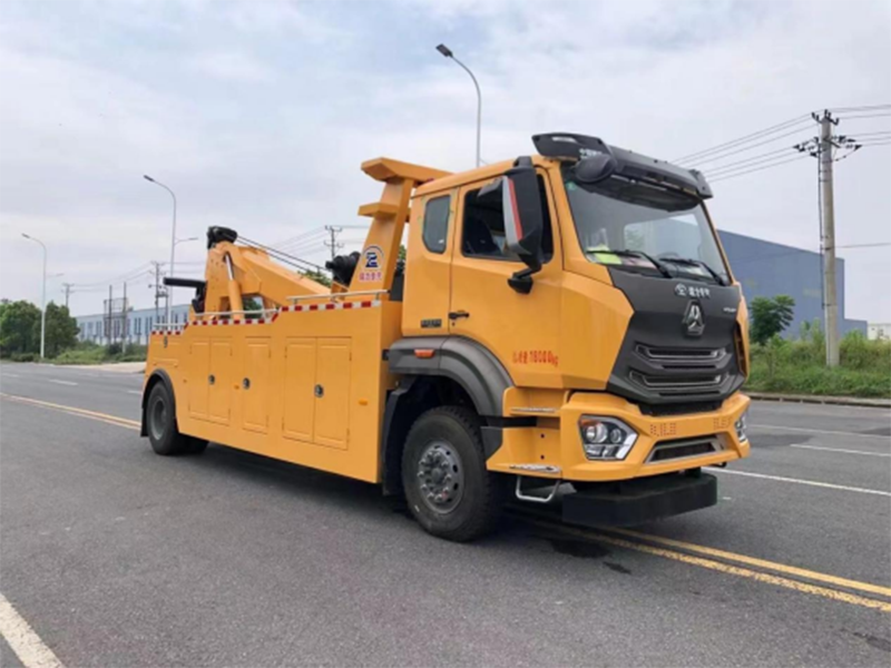 國(guó)六重汽豪瀚拖吊聯(lián)體黃牌清障車(chē)